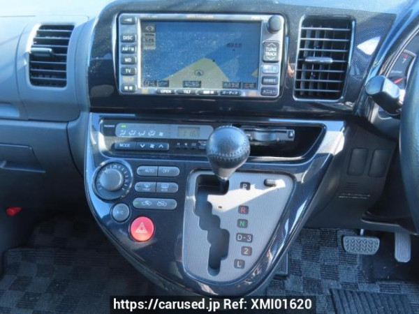 Used 2003 AT toyota wish ZNE10G Image[27]
