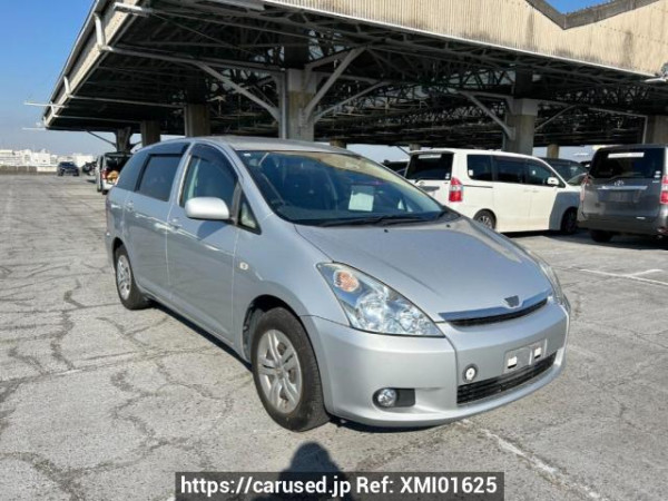 Used 2003 AT toyota wish ZNE10G Image[0]