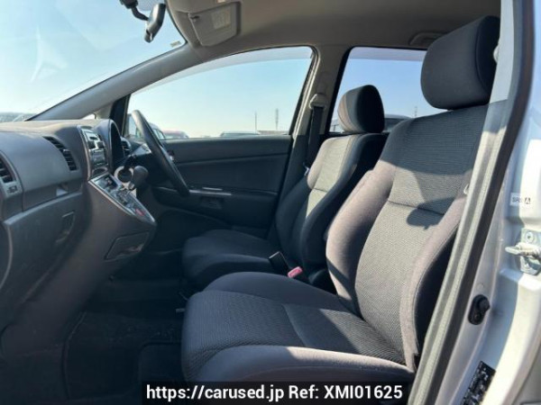 Used 2003 AT toyota wish ZNE10G Image[13]