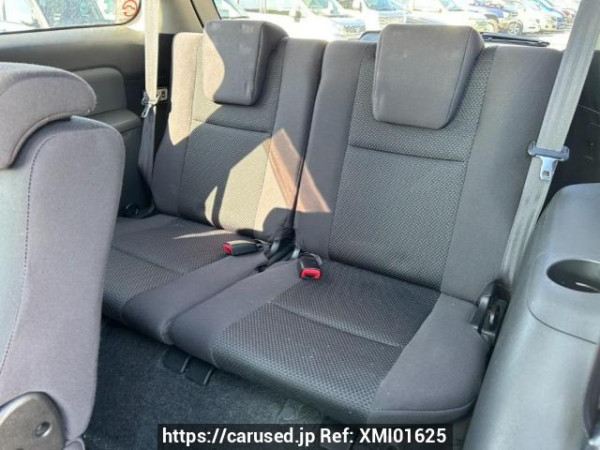 Used 2003 AT toyota wish ZNE10G Image[16]