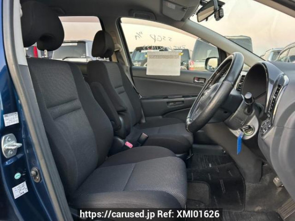 Used 2004 AT toyota wish ZNE10G Image[13]