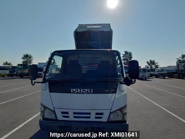 Used 2005 MT isuzu elf-truck NKR81AD Image[1]