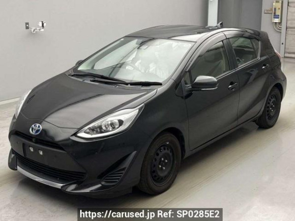 Used 2020 AT toyota aqua NHP10 Image[0]