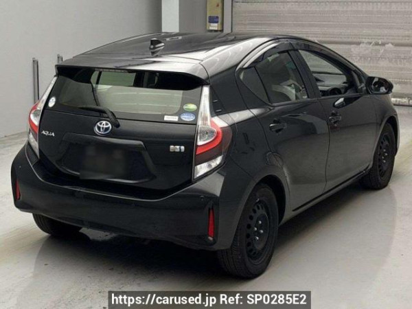 Used 2020 AT toyota aqua NHP10 Image[1]
