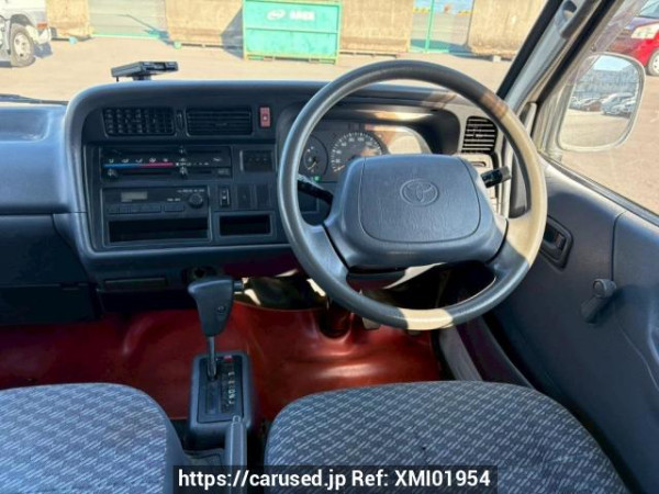 Used 2001 AT toyota hiace-van RZH112V Image[18]