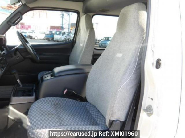 Used 2000 AT toyota hiace-wagon RZH111G Image[12]