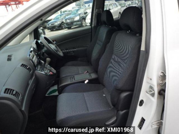 Used 2005 AT toyota wish ZNE10G Image[10]