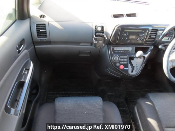 Used 2004 AT toyota wish ZNE10G Image[16]