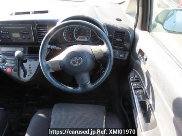 Used 2004 AT toyota wish ZNE10G Image[17]