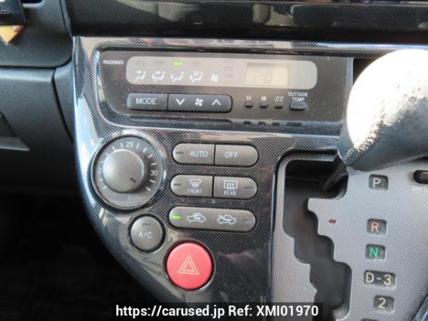 Used 2004 AT toyota wish ZNE10G Image[21]