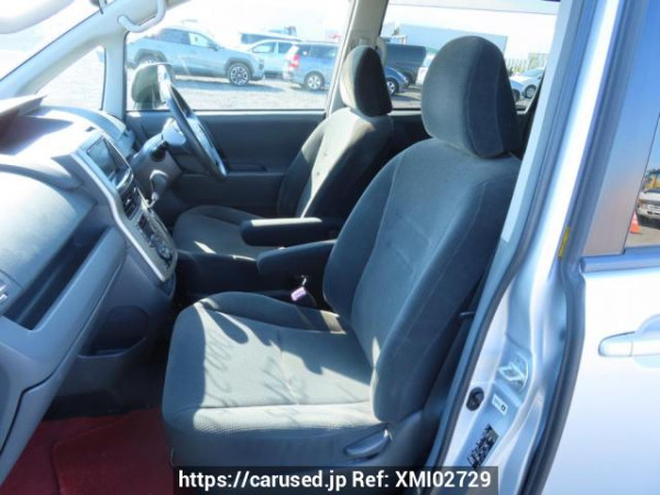 Used 2007 AT toyota noah ZRR75G Image[18]