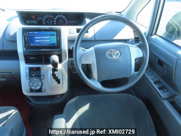 Used 2007 AT toyota noah ZRR75G Image[27]