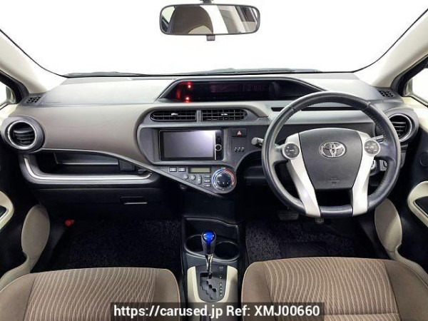 Used 2014 CVT toyota aqua DAA-NHP10 Image[1]
