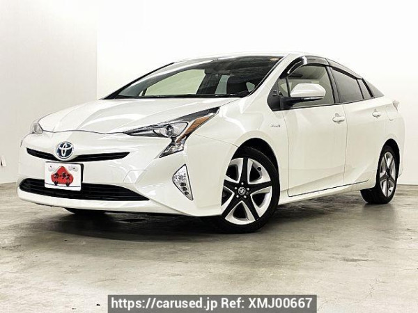 Used 2016 CVT toyota prius DAA-ZVW50 Image[0]