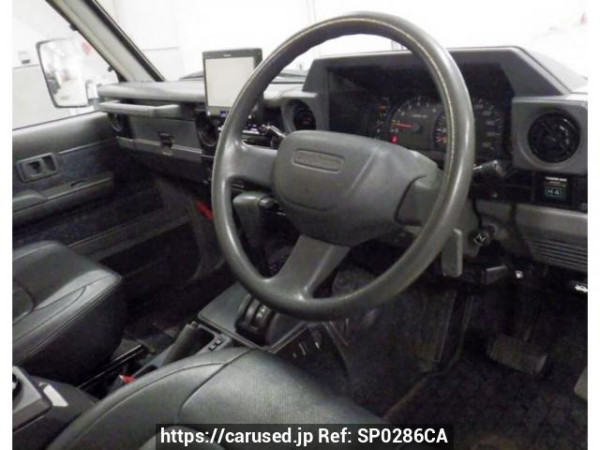 Used 2002 AT toyota land-cruiser-70 HZJ76K Image[2]