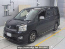 Toyota Voxy ZRR70W