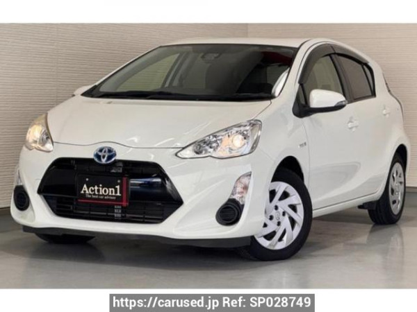 Used 2017 AT toyota aqua NHP10 Image[0]