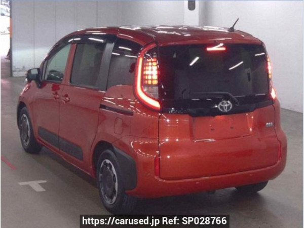Used 2023 AT toyota sienta MXPL10G Image[2]