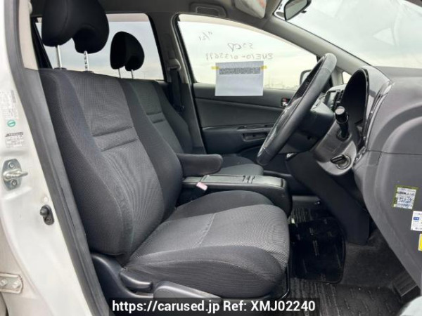 Used 2004 AT toyota wish ZNE10G Image[12]