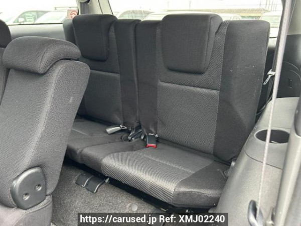 Used 2004 AT toyota wish ZNE10G Image[16]
