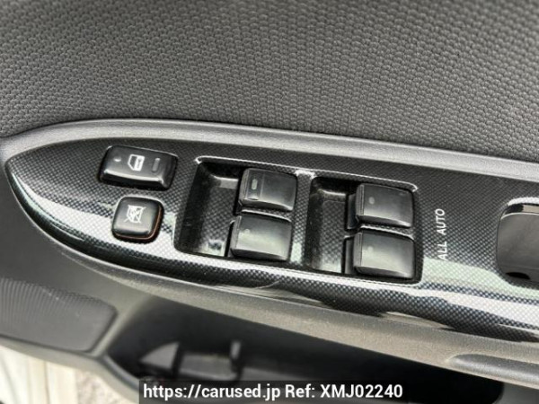 Used 2004 AT toyota wish ZNE10G Image[18]