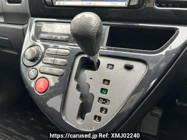 Used 2004 AT toyota wish ZNE10G Image[26]