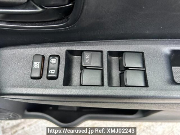 Used 2011 AT toyota vitz NSP130 Image[16]