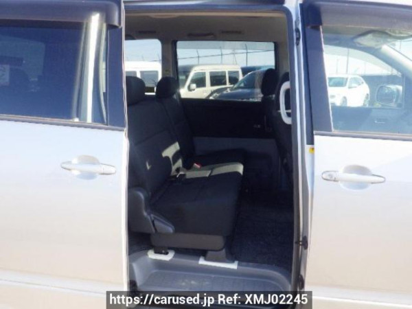 Used 2007 AT toyota noah AZR60G Image[13]
