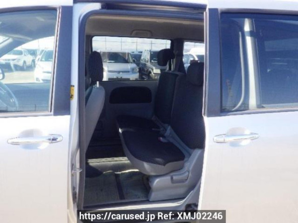 Used 2006 AT toyota sienta NCP81G Image[14]