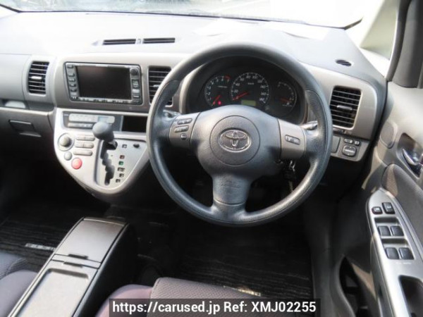 Used 2003 AT toyota wish ZNE10G Image[18]