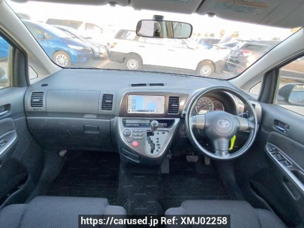 Used 2005 AT toyota wish ZNE10G Image[19]