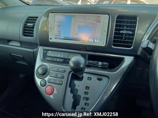 Used 2005 AT toyota wish ZNE10G Image[24]