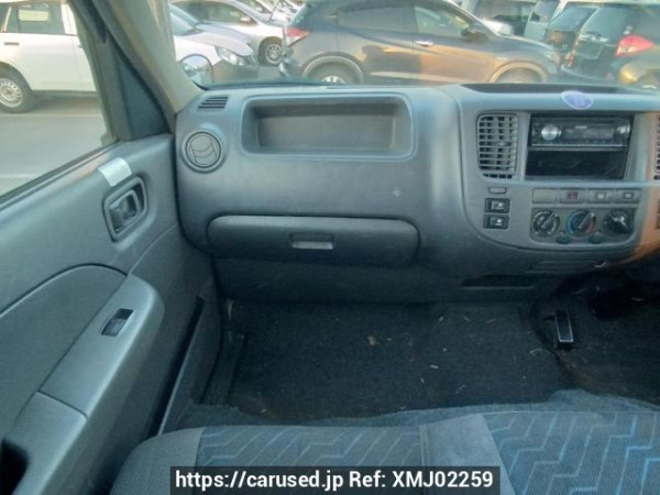Used 2004 AT nissan caravan-bus DWMGE25 Image[21]
