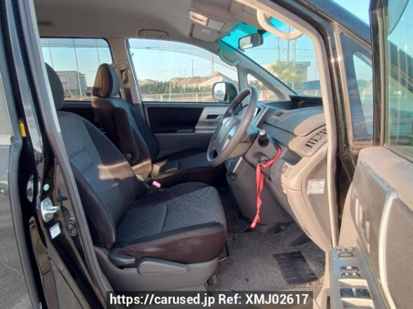 Used 2007 AT toyota noah ZRR70W Image[15]