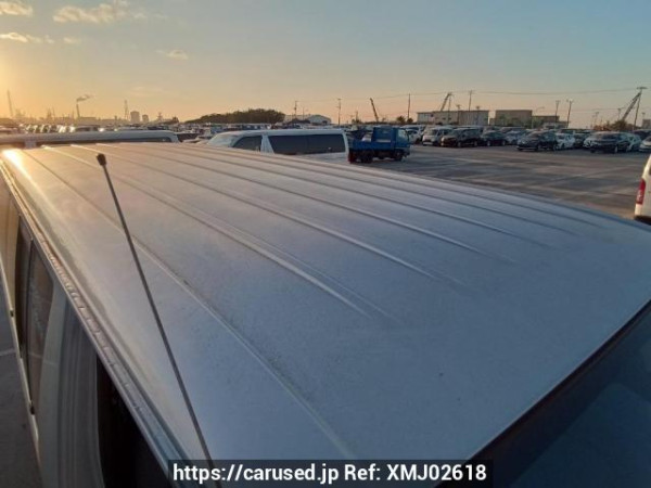 Used 2005 AT toyota regiusace-van TRH200V Image[9]