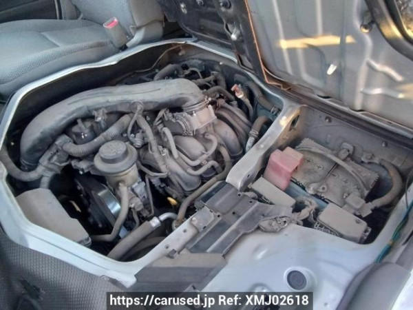 Used 2005 AT toyota regiusace-van TRH200V Image[10]