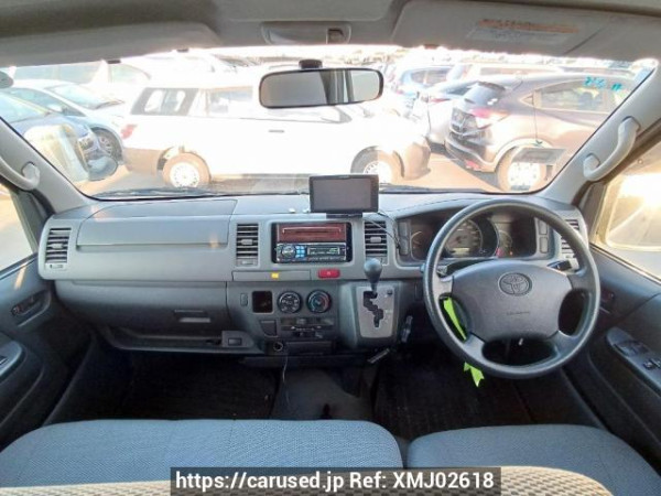 Used 2005 AT toyota regiusace-van TRH200V Image[17]
