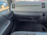 Used 2005 AT toyota regiusace-van TRH200V Image[18]