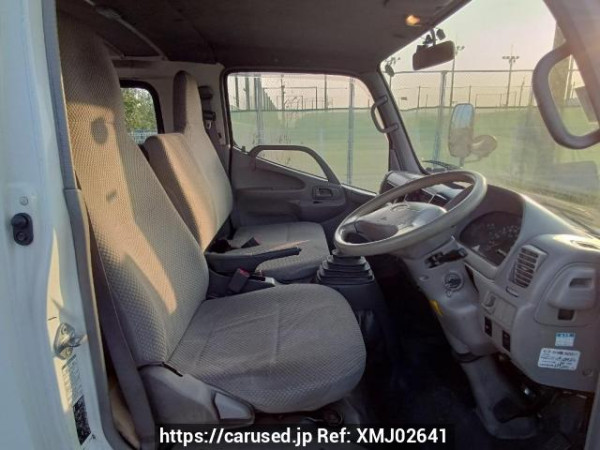Used 2005 MT toyota dyna-route-van XZU308V Image[12]