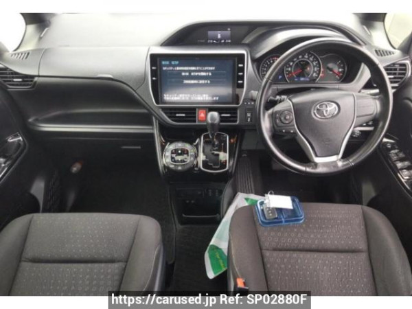 Used 2017 AT toyota voxy ZRR80G Image[2]