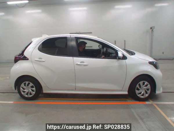 Used 2022 AT toyota yaris KSP210 Image[2]