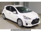 Toyota Aqua NHP10