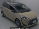 Toyota Sienta NHP170G