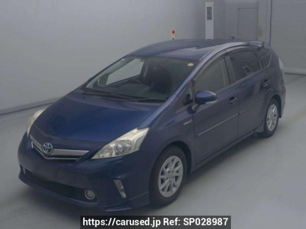 Used 2013 AT toyota prius-alpha ZVW41W Image[0]