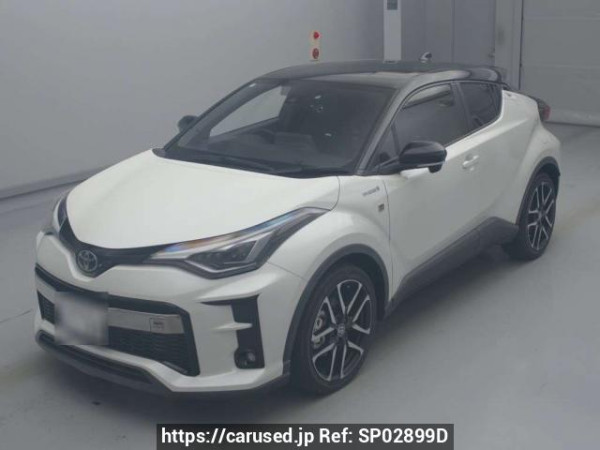 Used 2020 AT toyota c-hr ZYX11 Image[0]