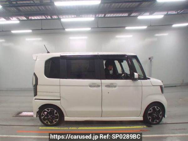 Used 2017 AT honda n-box-custom JF3 Image[2]