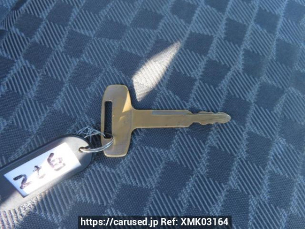 Used 2005 MT mazda titan LKR81A Image[34]