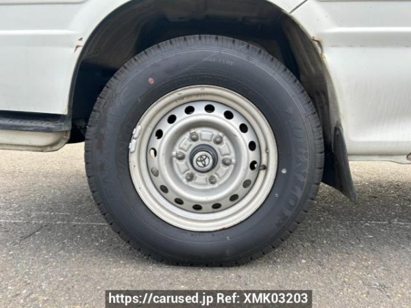 Used 2002 AT toyota hiace-van RZH112V Image[32]