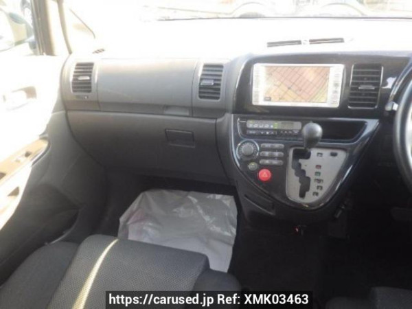 Used 2005 AT toyota wish ZNE10G Image[17]