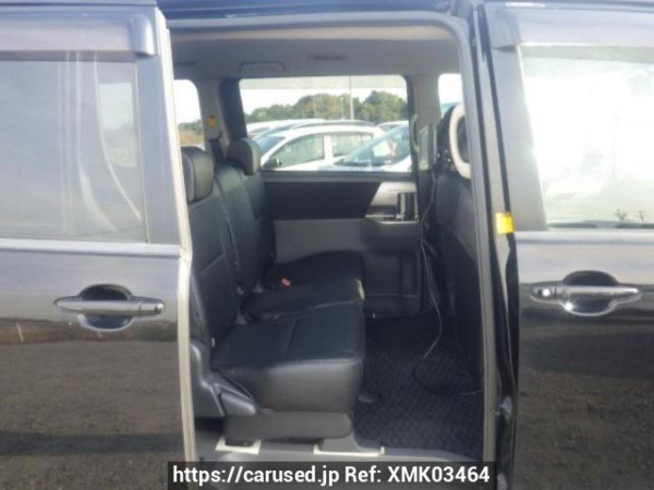 Used 2008 AT toyota voxy ZRR70W Image[13]